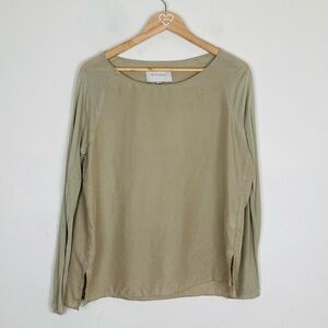 Brochu Walker tan colored long sleeve silk top. Size M
